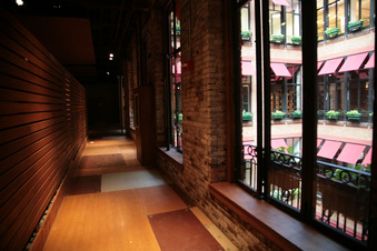 Enlarge photo 57