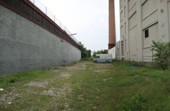 GREEN SCREEN LOT