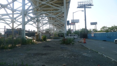 Enlarge photo 11
