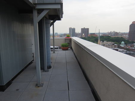 Enlarge photo 12