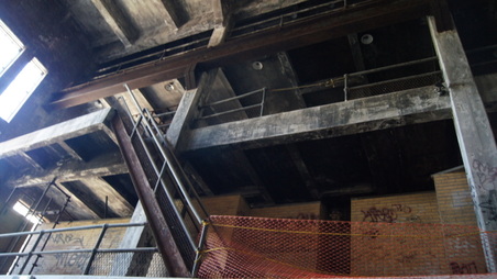 Enlarge photo 19