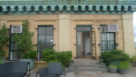 Enlarge photo 15