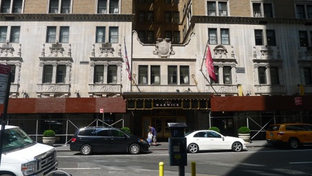 EXT. REINHARDT BUILDING