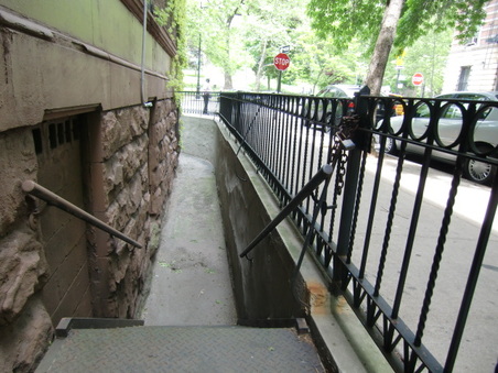 Enlarge photo 14