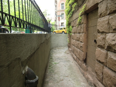 Enlarge photo 17