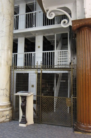 Enlarge photo 23