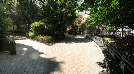 Enlarge photo 12