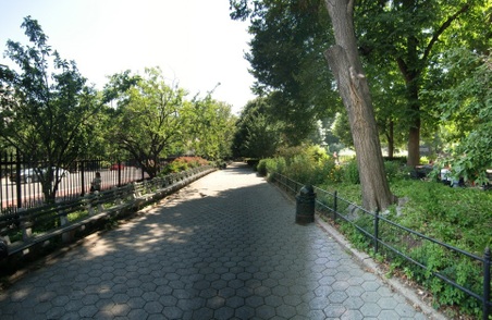 Enlarge photo 13