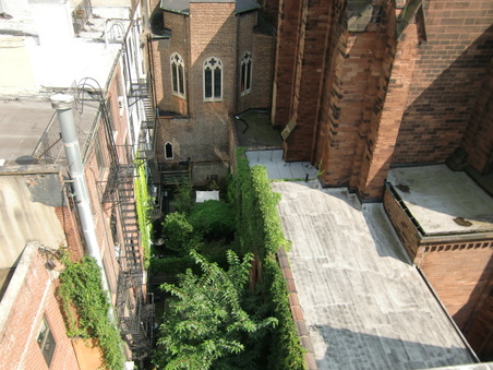 Enlarge photo 25
