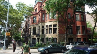 I/E DIANA'S APARTMENT