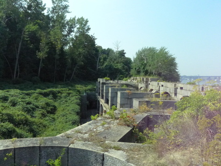 Enlarge photo 11
