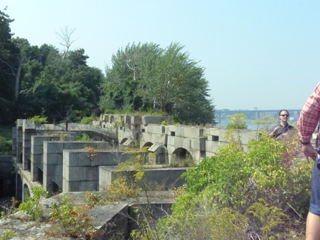 Enlarge photo 13