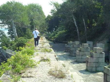 Enlarge photo 33