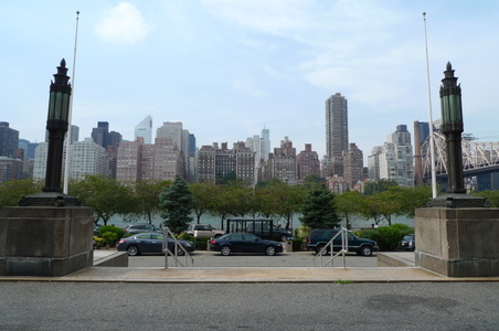 Enlarge photo 18