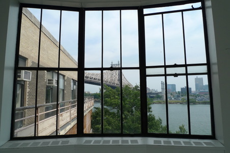 Enlarge photo 33