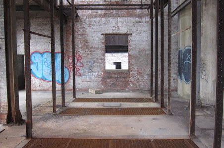 Enlarge photo 76