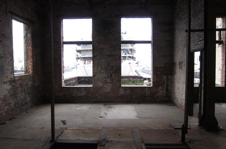 Enlarge photo 77