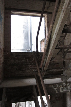 Enlarge photo 83
