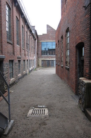 Enlarge photo 53