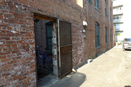 Enlarge photo 11