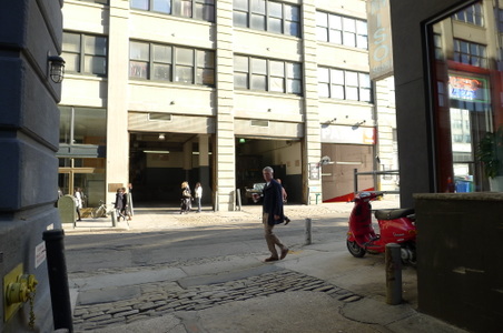 Enlarge photo 15