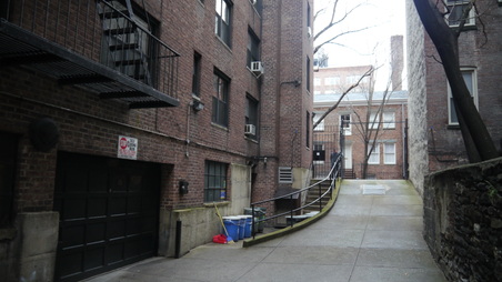 Enlarge photo 13
