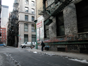 Courtlandt Alley