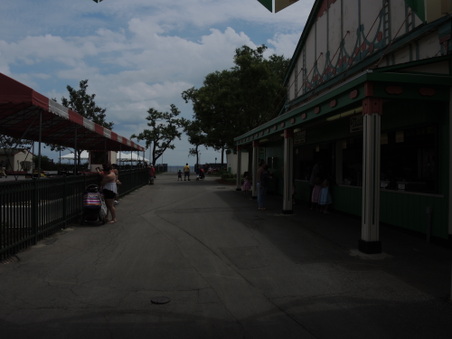 Enlarge photo 11