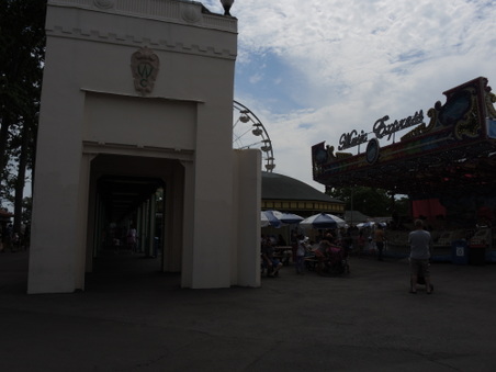 Enlarge photo 99