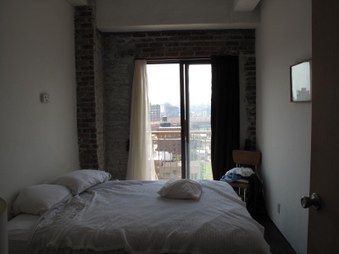 Enlarge photo 2