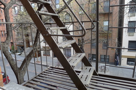 Enlarge photo 29