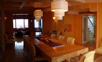 Enlarge photo 8