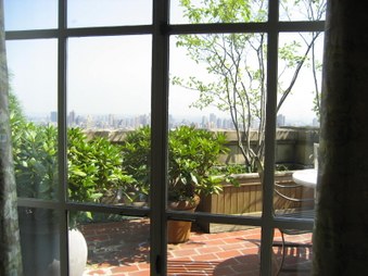 Enlarge photo 16