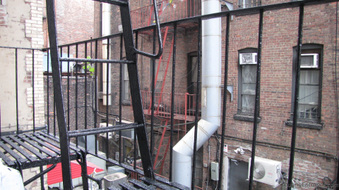 Enlarge photo 24