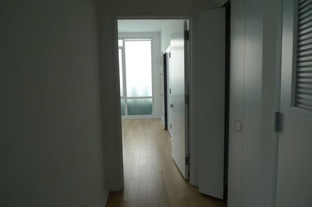 Enlarge photo 35