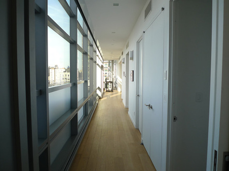 Enlarge photo 19