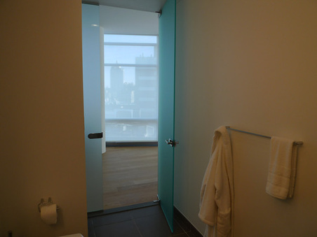 Enlarge photo 33