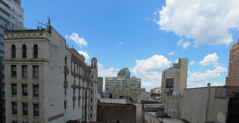 Enlarge photo 19