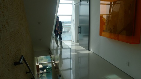 Enlarge photo 23