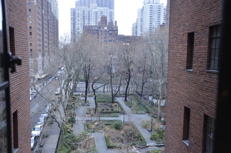 Enlarge photo 24