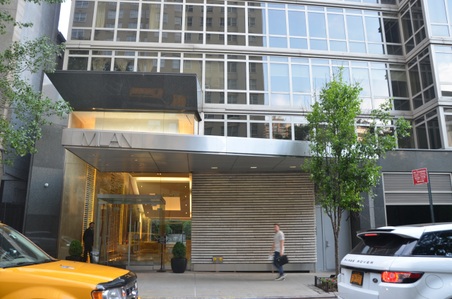 Enlarge photo 32