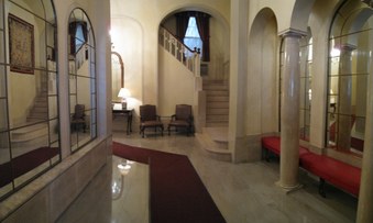 Enlarge photo 2