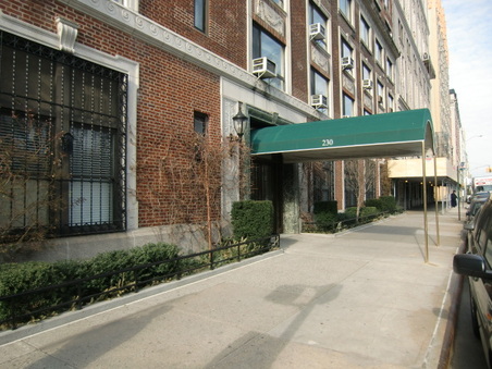 Enlarge photo 26