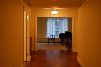 ERIC'S APARTMENT