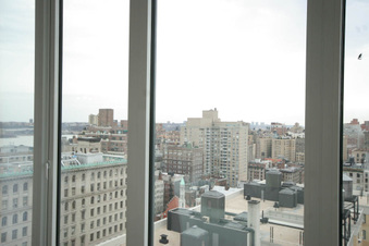 Enlarge photo 32