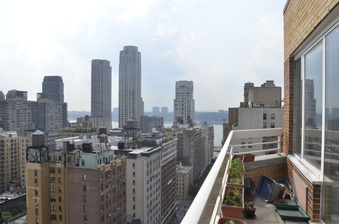 Enlarge photo 17