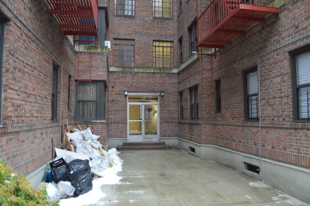 Enlarge photo 11
