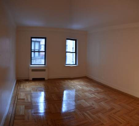 Enlarge photo 40