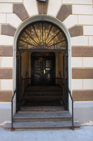 Enlarge photo 8