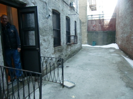 Enlarge photo 19